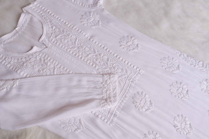 AVANI WHITE RAYON KURTA PANT SET